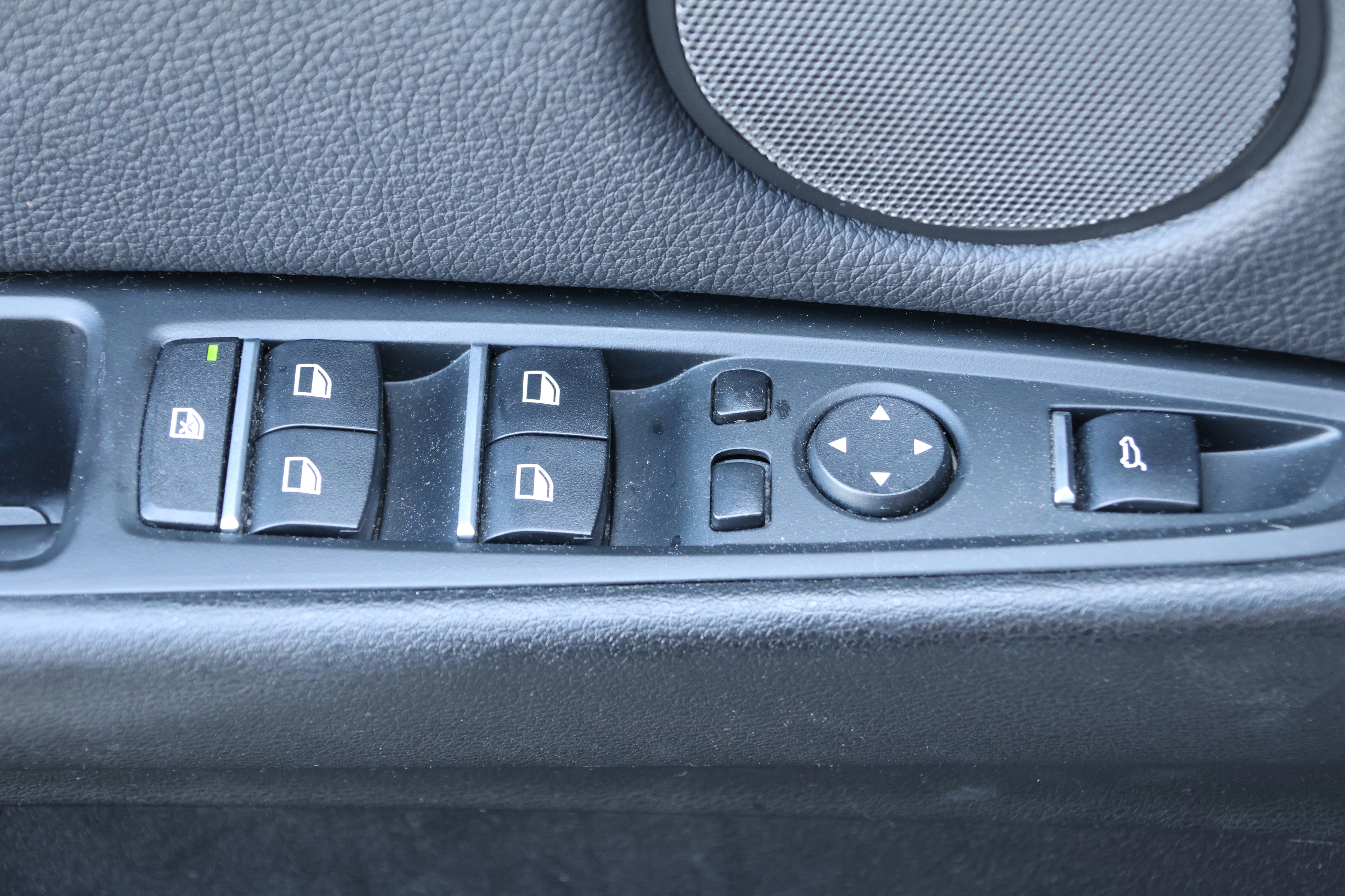 Used 2015 BMW X5 xDrive50i image 14