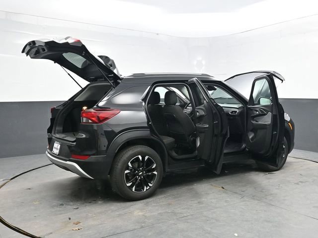 Used 2022 Chevrolet TrailBlazer LT w/ Convenience Package AWD/4WD image 38