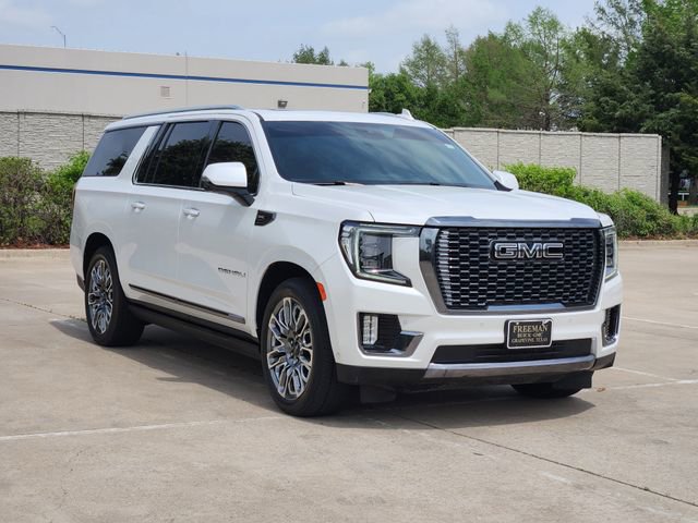 Used 2024 GMC Yukon XL Denali Ultimate image 4