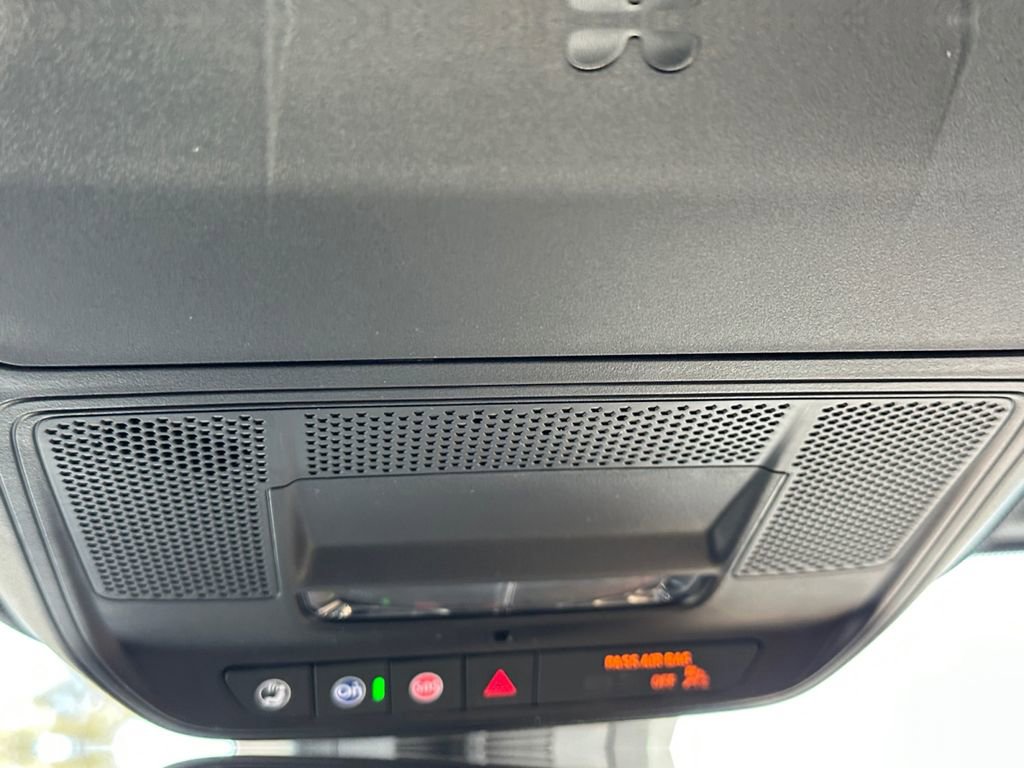 New 2026 Chevrolet Equinox ACTIV w/ Safety and Technology Package image 19