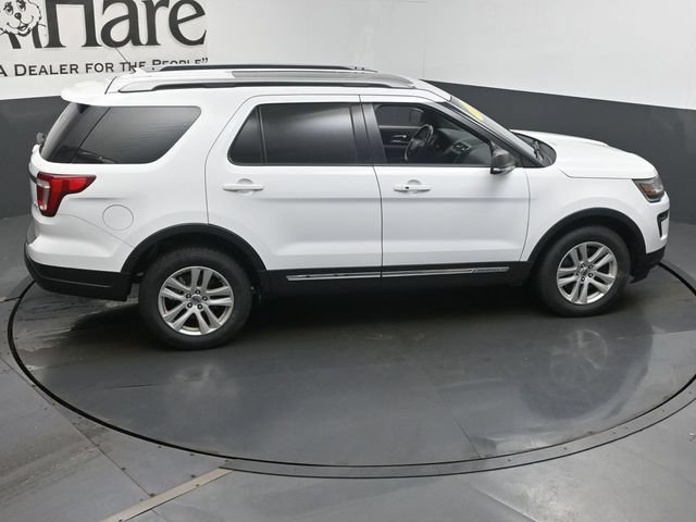 Used 2019 Ford Explorer XLT w/ Equipment Group 202A AWD/4WD image 40