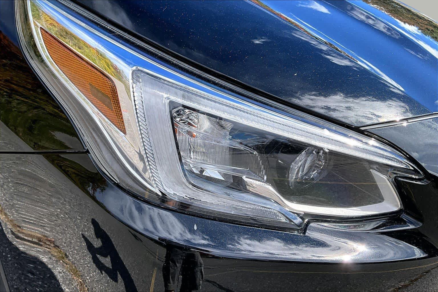 Used 2020 Subaru Outback Touring XT AWD/4WD image 27
