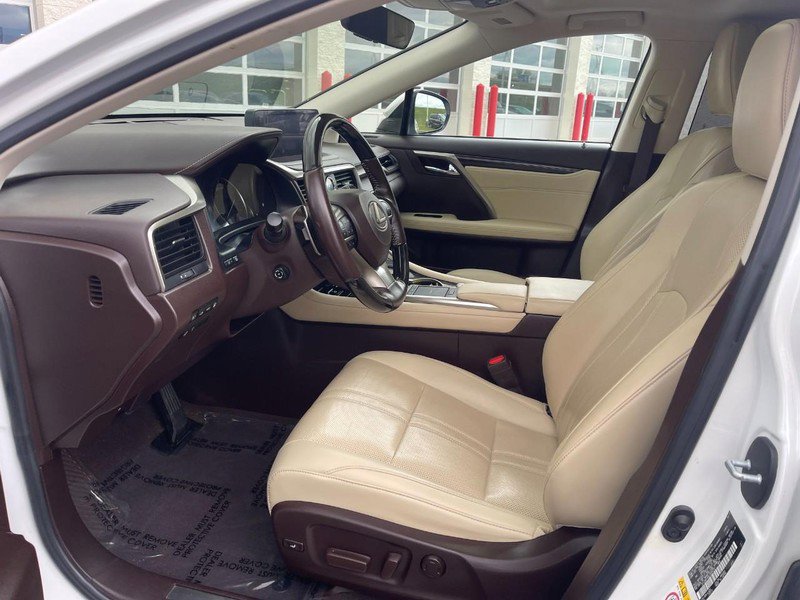 Used 2020 Lexus RX 450hL Luxury w/ Accessory Package AWD/4WD image 18