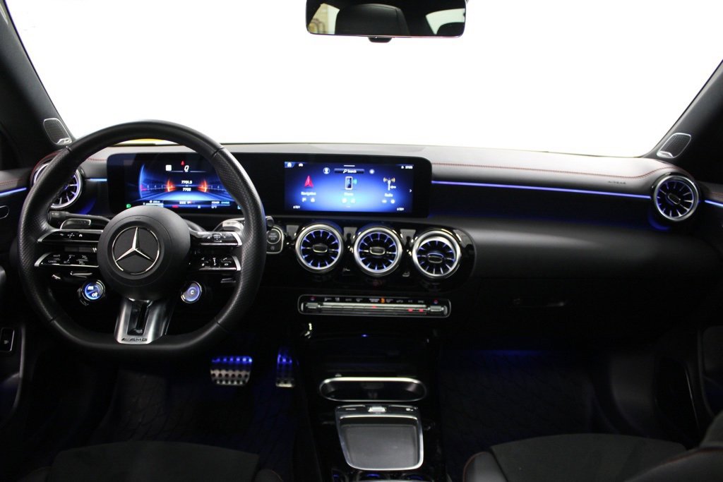Used 2025 Mercedes-Benz CLA 35 AMG 4MATIC image 31