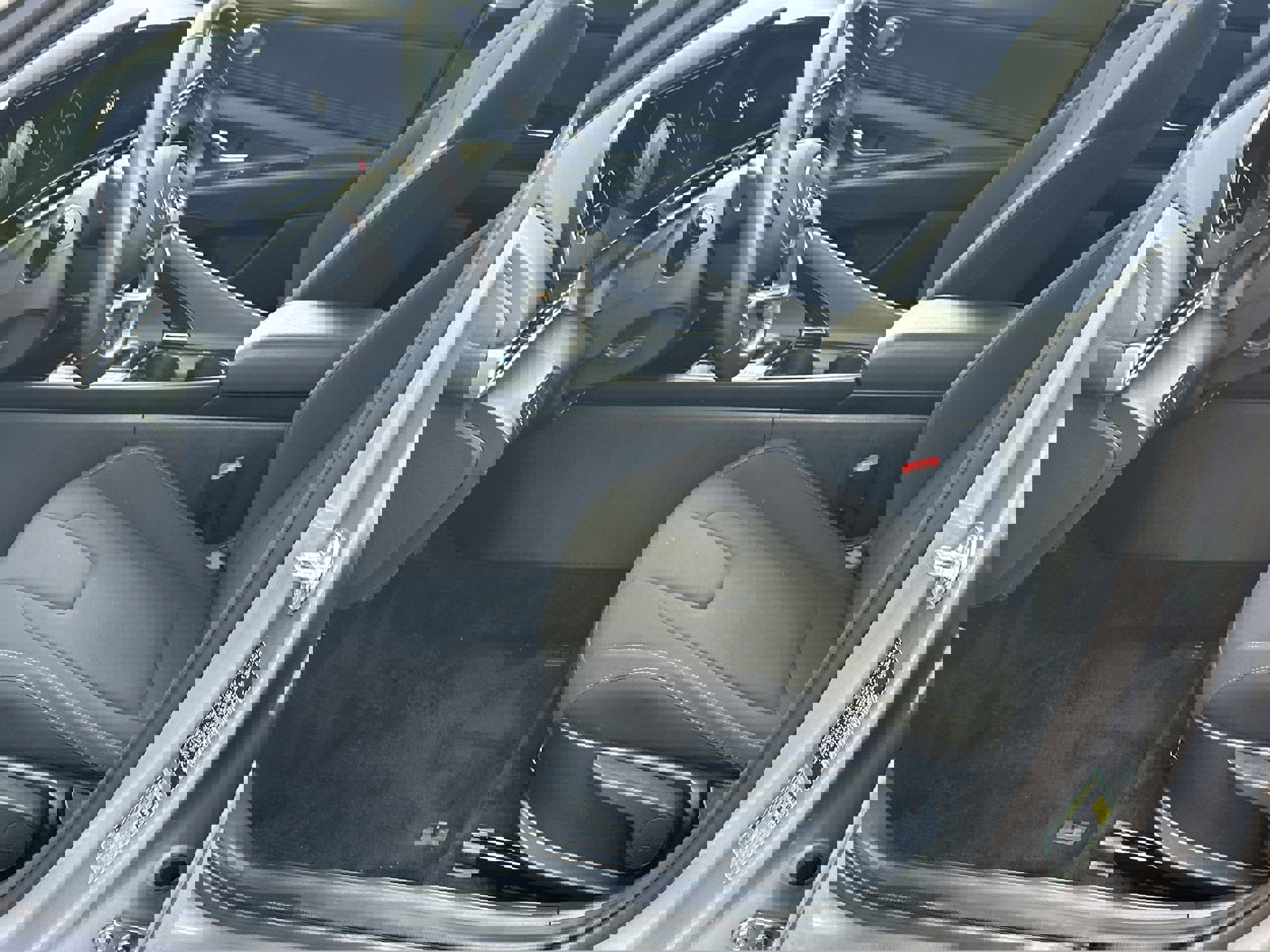 Used 2025 Hyundai Elantra SEL image 9