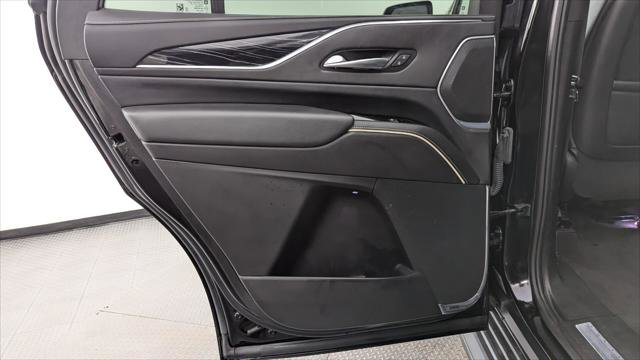 Used 2023 Cadillac Escalade Sport AWD/4WD image 16