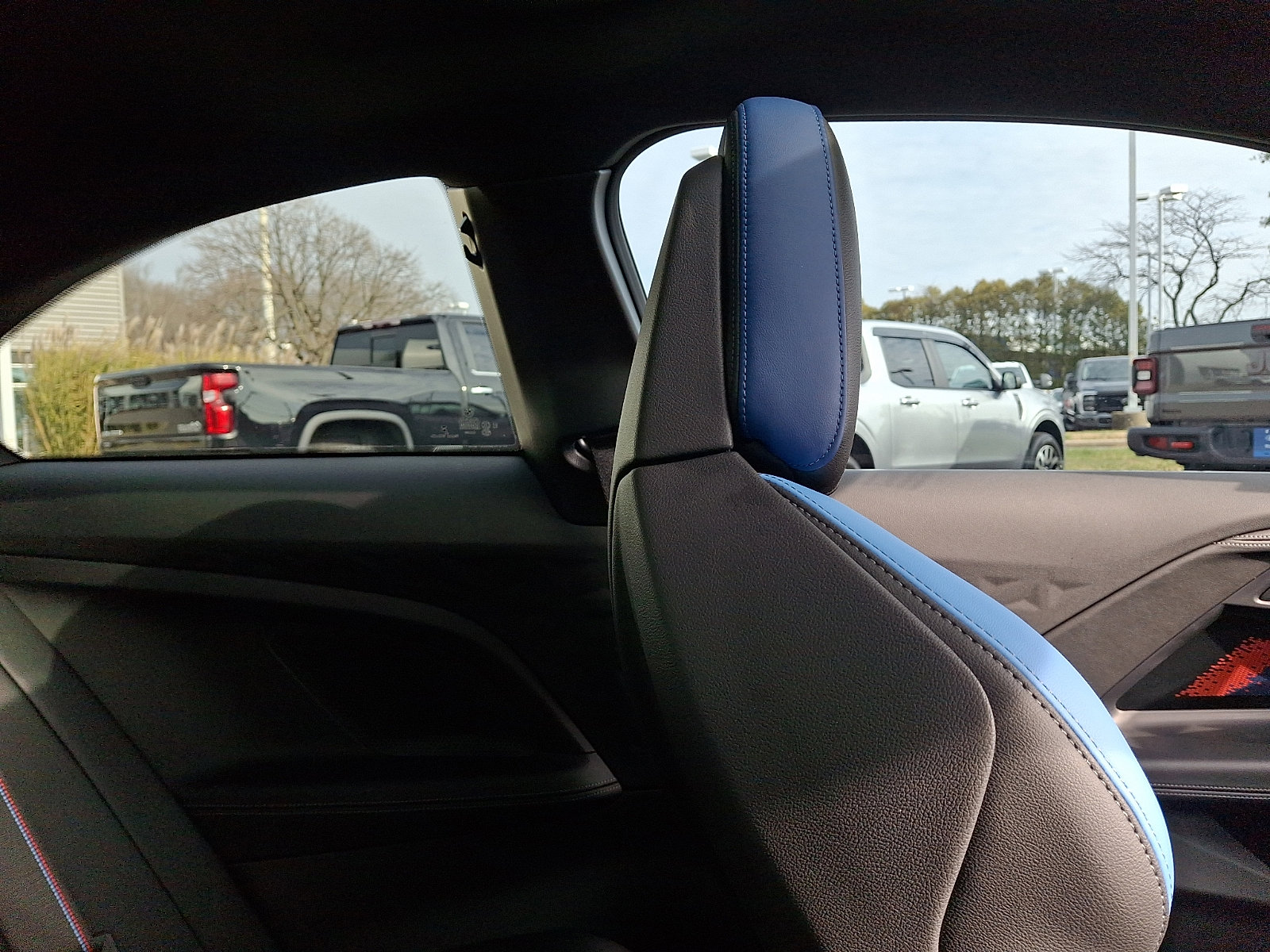 Used 2024 BMW M2 w/ Lighting Package image 13