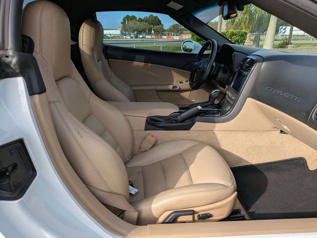 Used 2011 Chevrolet Corvette Grand Sport w/ Preferred Equipment Group image 15