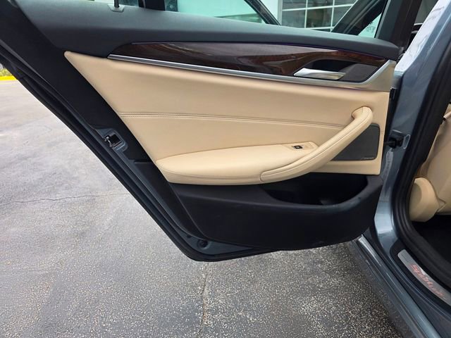 Used 2017 BMW 530i xDrive AWD/4WD image 17