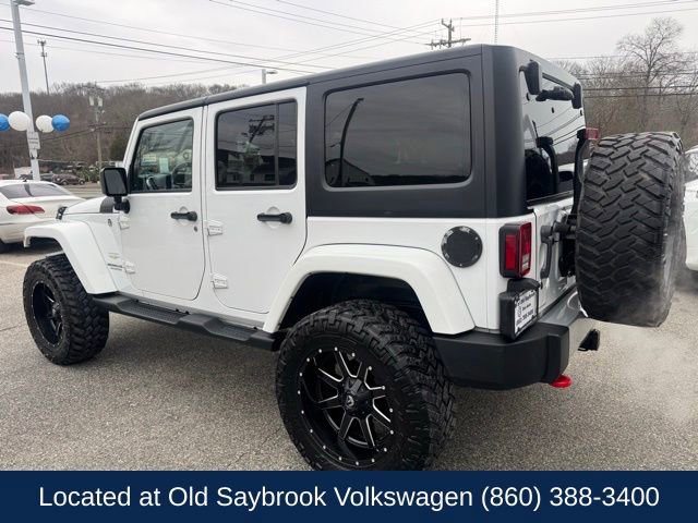 Used 2015 Jeep Wrangler Unlimited Sahara w/ Connectivity Group image 7