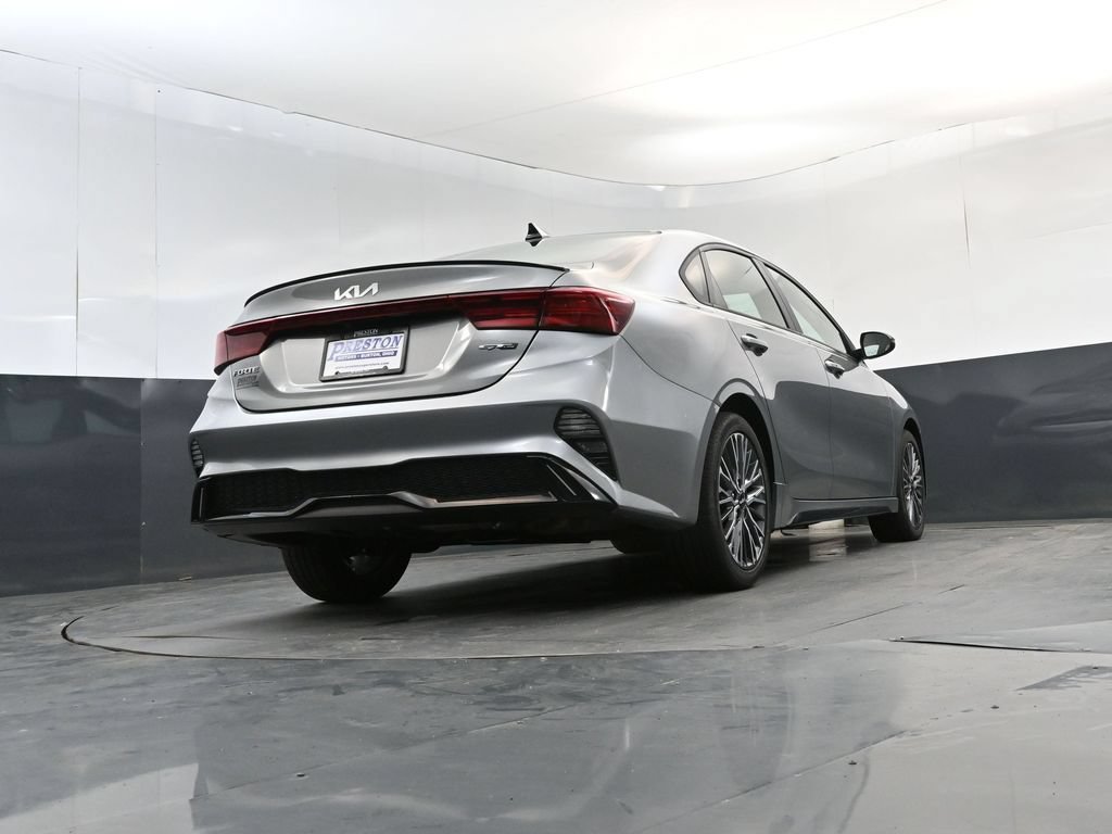 Certified 2022 Kia Forte GT-Line FWD image 23