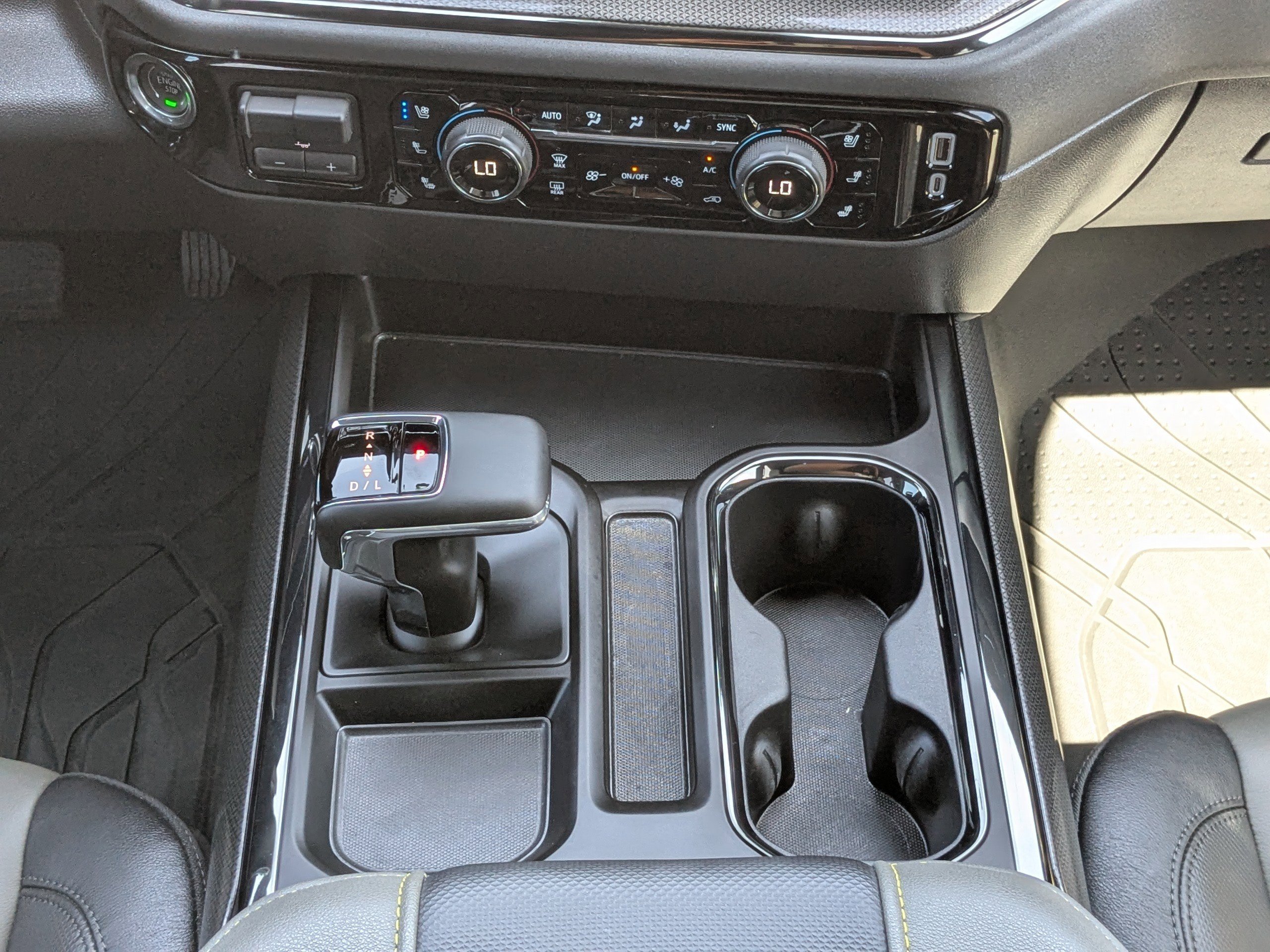 Used 2024 Chevrolet Silverado 1500 ZR2 image 19