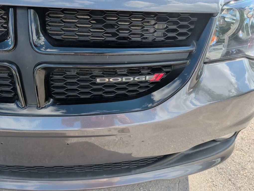 Used 2018 Dodge Grand Caravan SE FWD image 4
