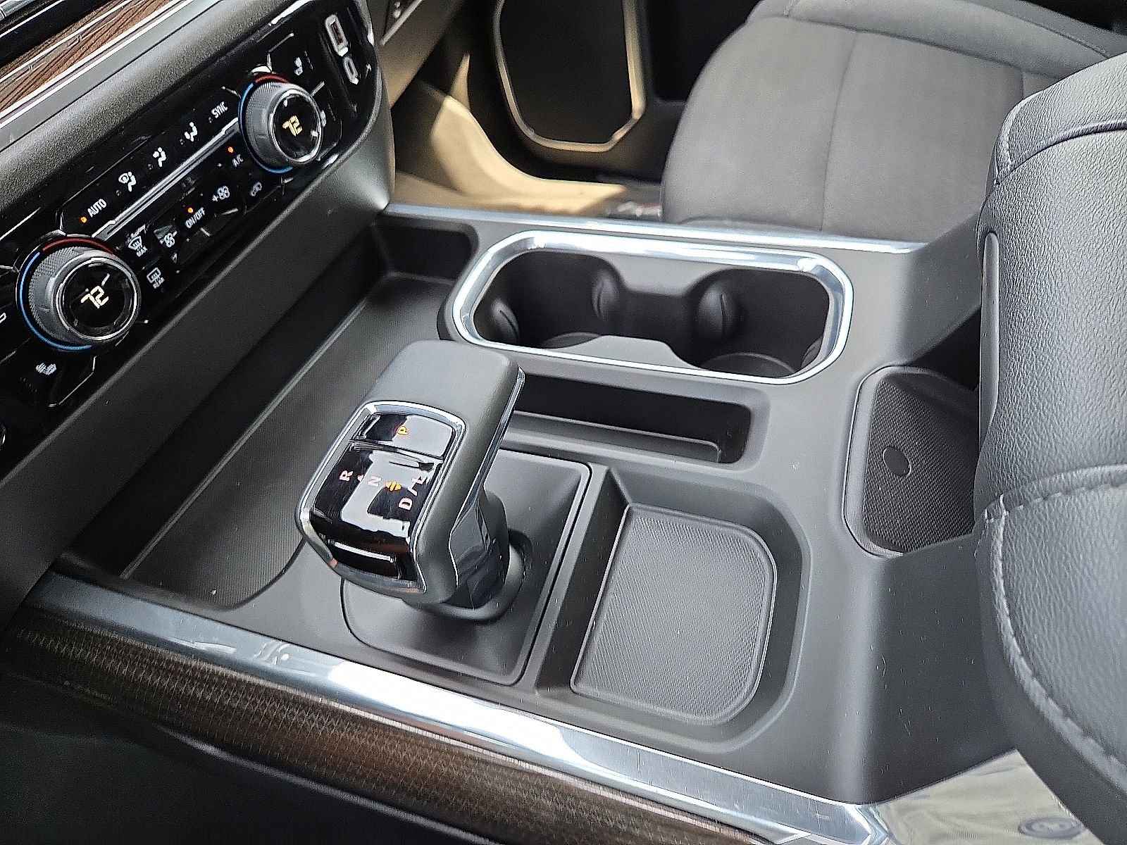 Used 2024 Chevrolet Silverado 1500 LT Trail Boss w/ Convenience Package II image 25