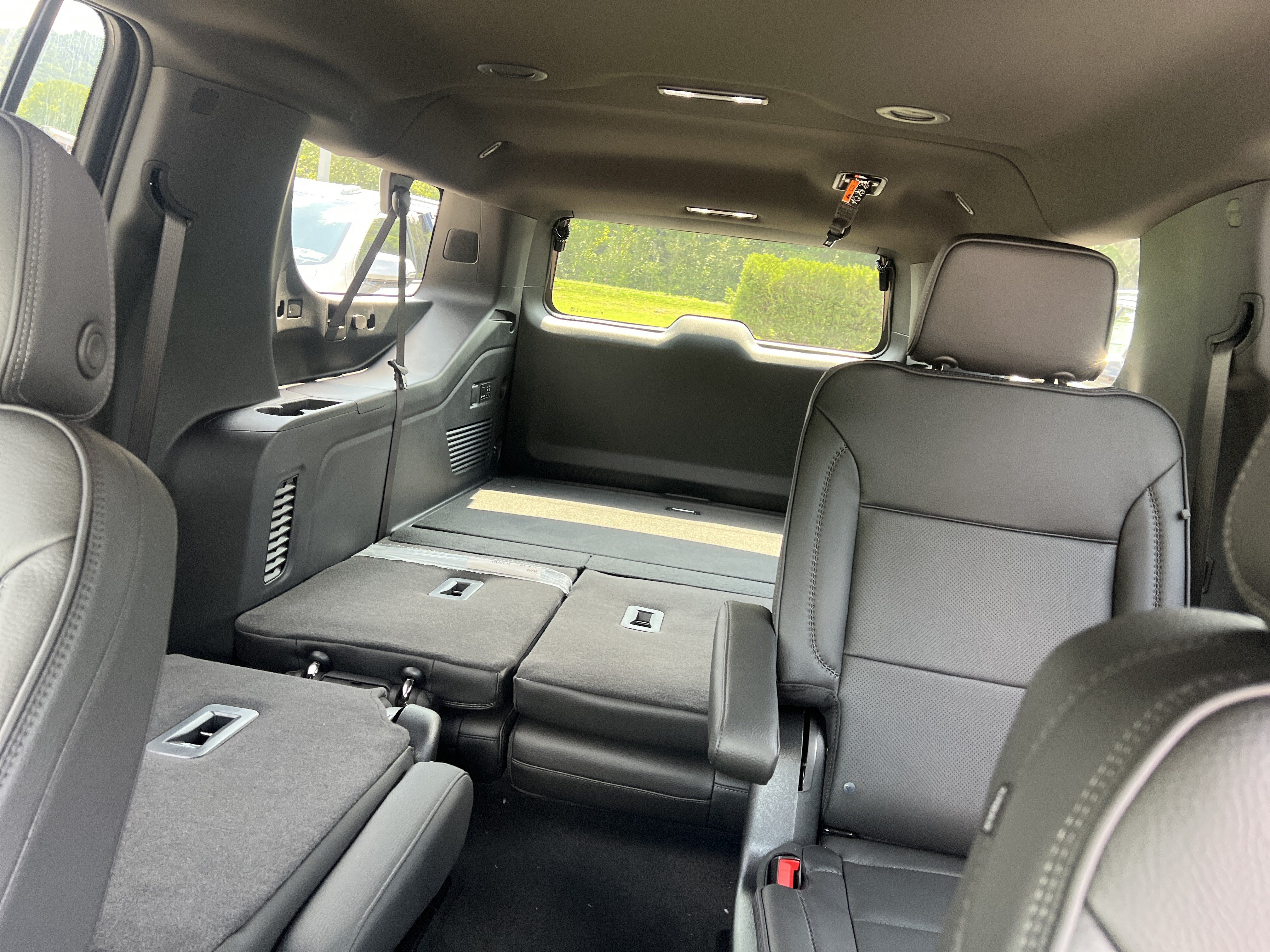 New 2026 GMC Yukon XL Denali AWD/4WD image 13