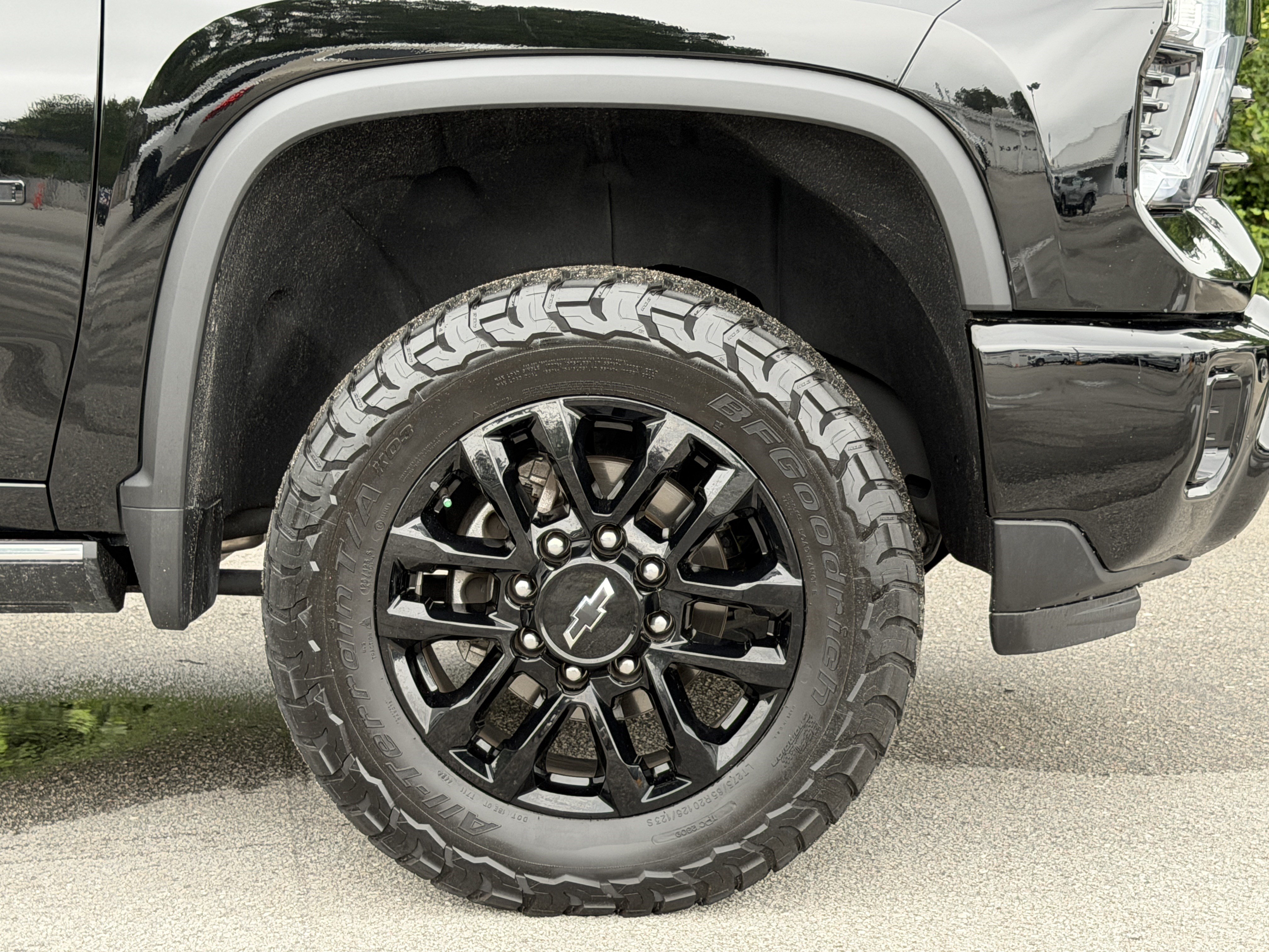 Used 2025 Chevrolet Silverado 2500 LTZ w/ Trail Boss Package AWD/4WD image 11