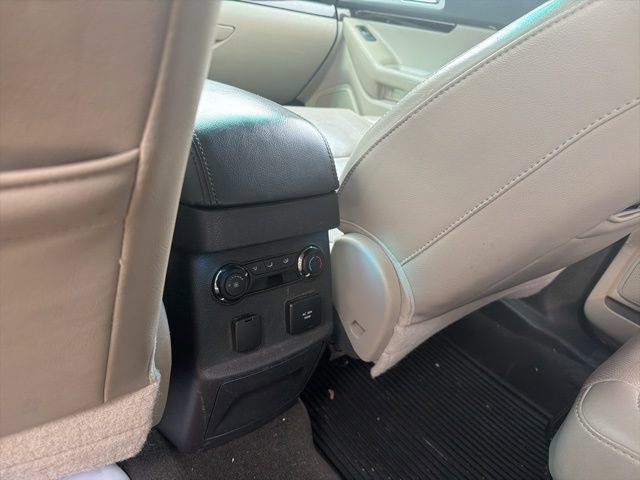 Used 2013 Ford Explorer Limited image 21