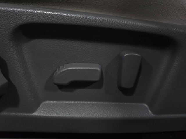 Used 2018 Nissan NV 3500 SL image 28