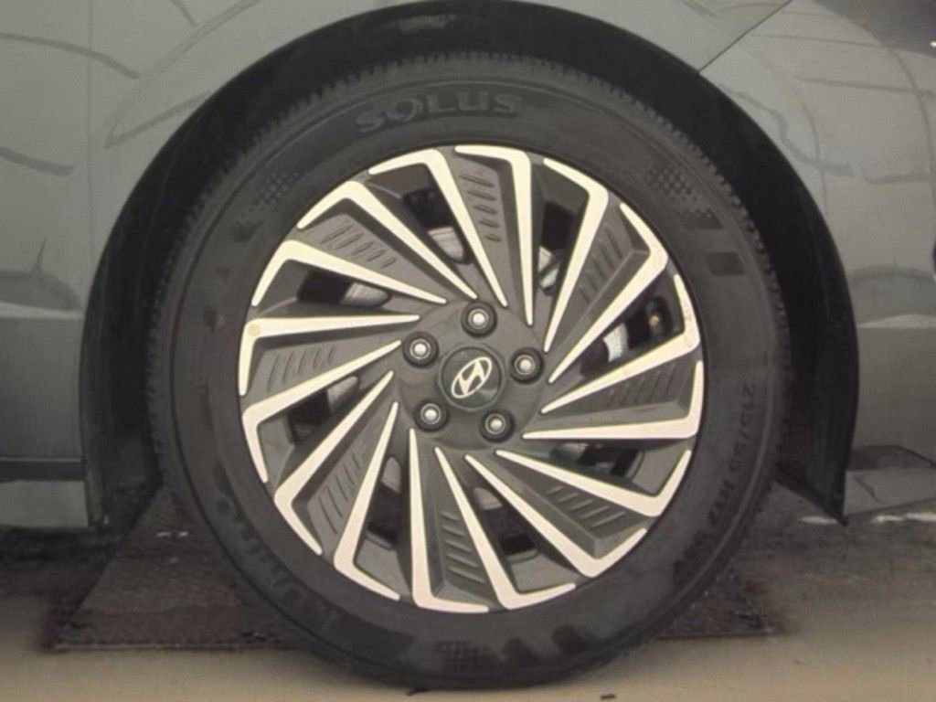 Used 2025 Hyundai Sonata SEL image 19