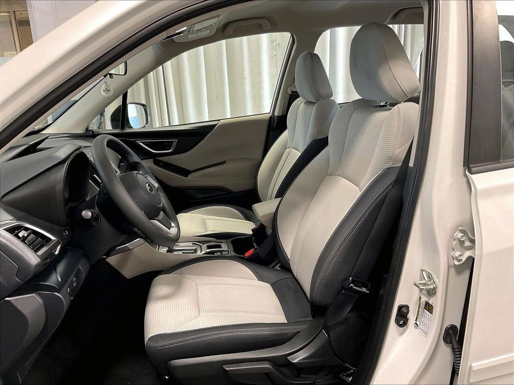 Used 2023 Subaru Forester AWD/4WD image 10
