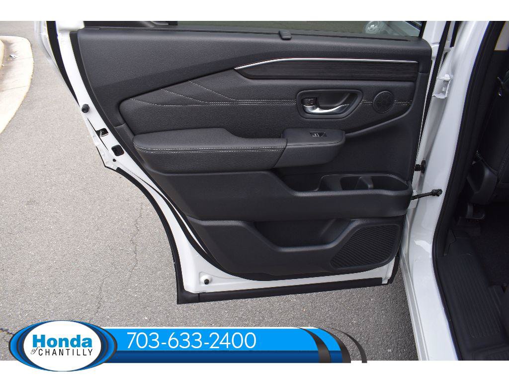 New 2026 Honda Pilot Touring image 28
