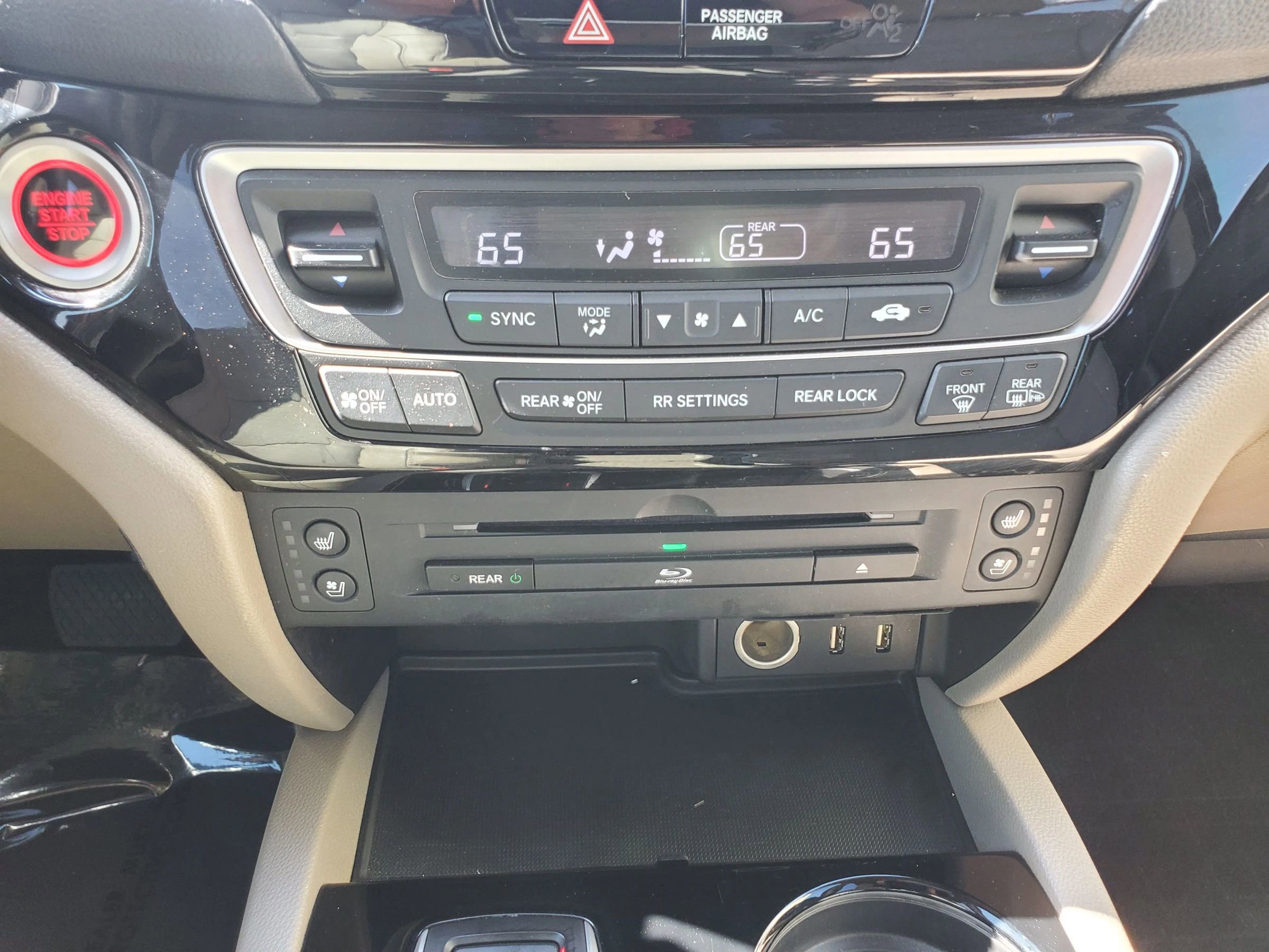 Used 2017 Honda Pilot Elite image 48