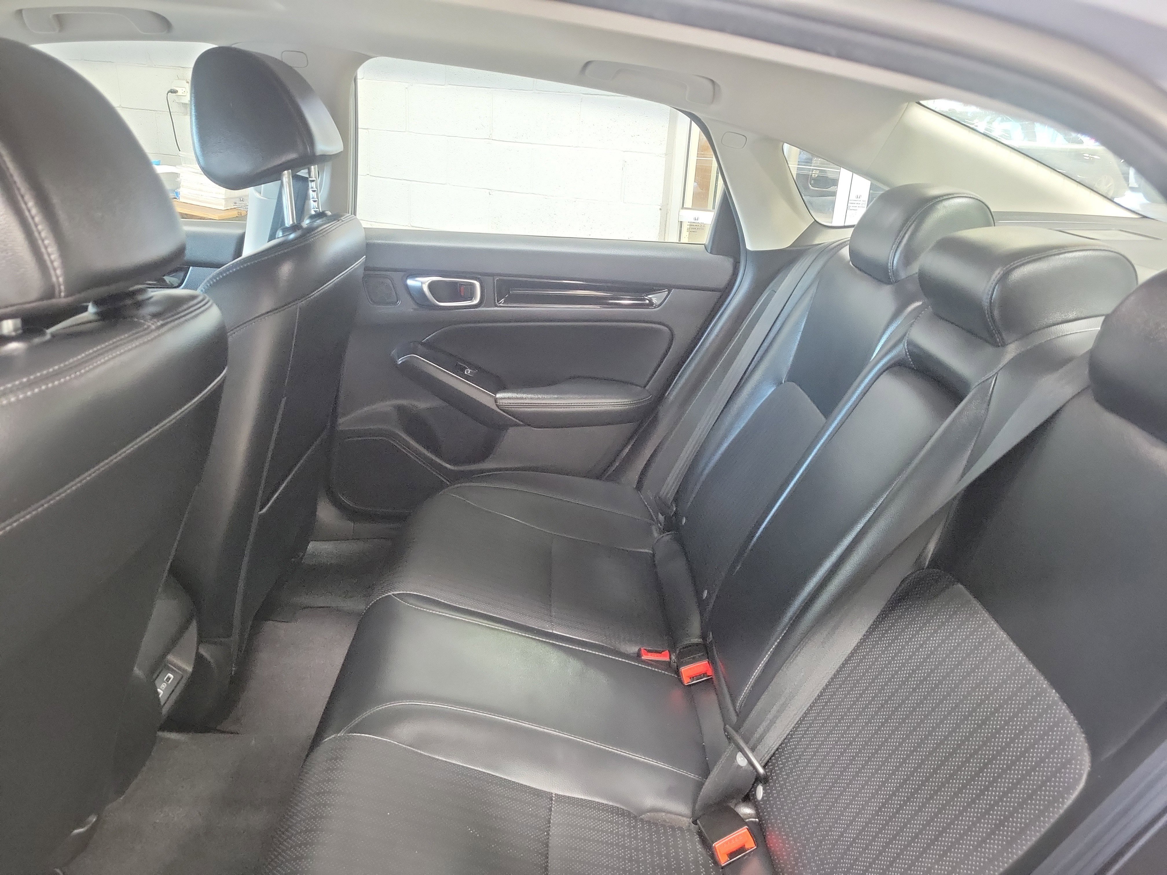 Used 2022 Honda Civic Touring image 10