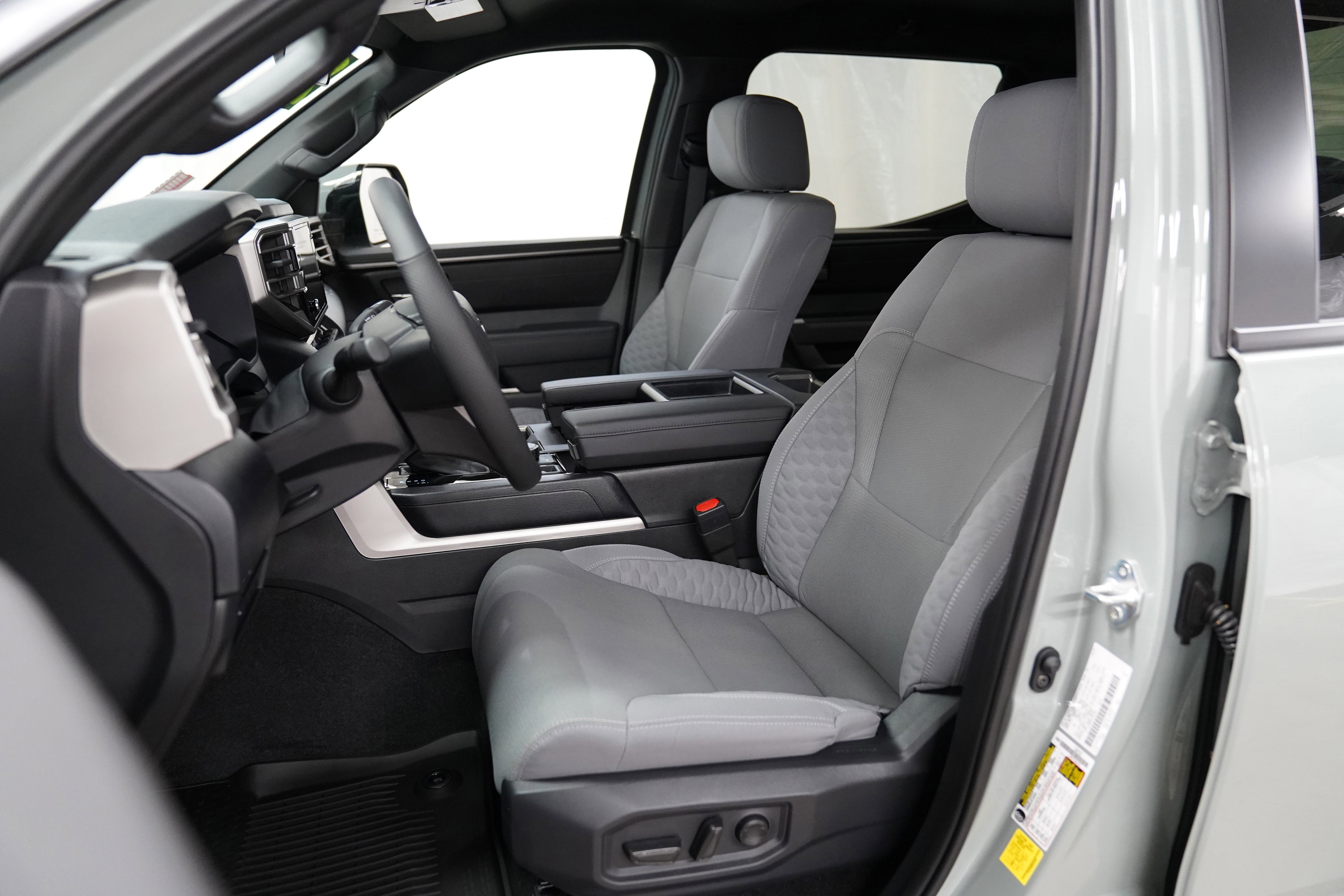 Used 2025 Toyota Tundra SR5 image 4