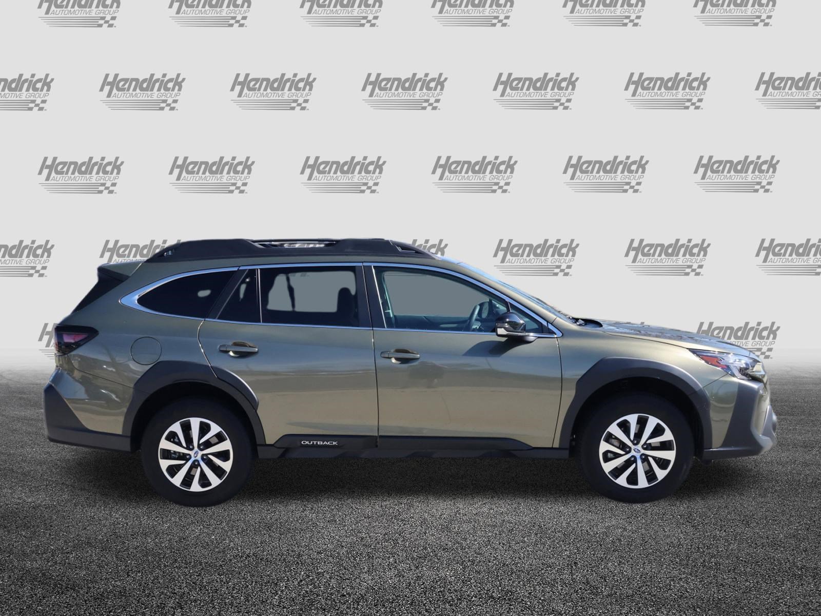 Used 2025 Subaru Outback Premium image 10