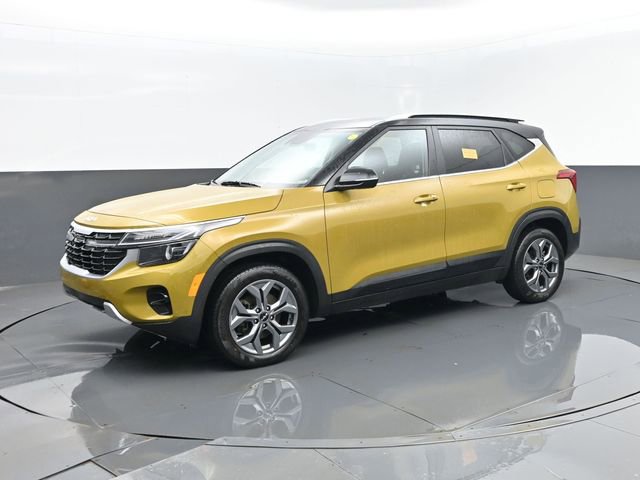 Used 2024 Kia Seltos S image 2