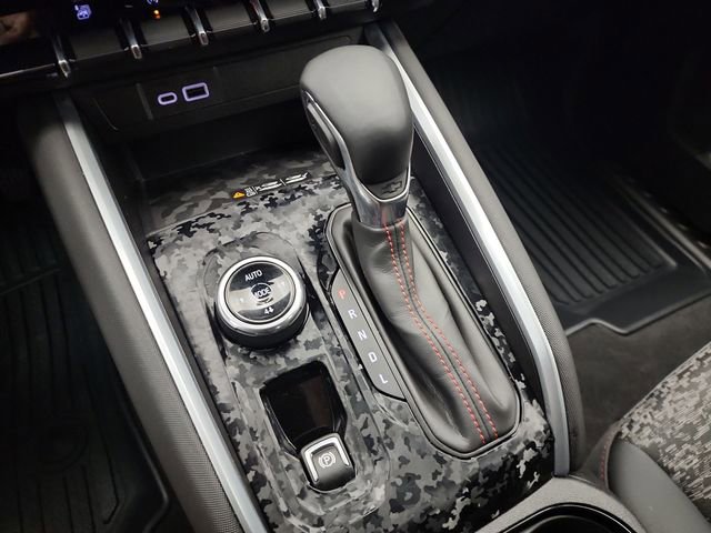 Used 2023 Chevrolet Colorado Z71 w/ Z71 Convenience Package 2 image 24