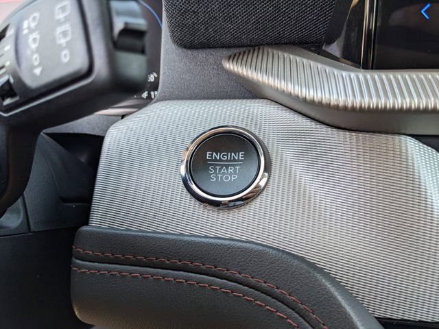 Used 2025 Ford Explorer Active w/ Active Comfort Package AWD/4WD image 29