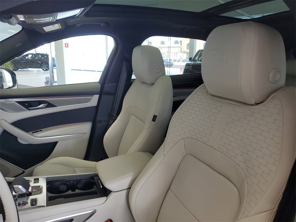 New 2026 Jaguar F-PACE R-Dynamic S image 12