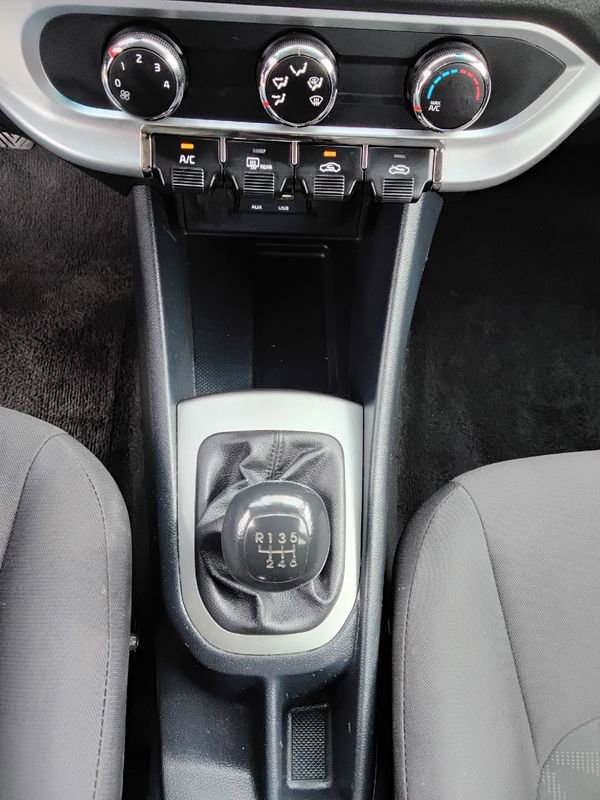 Used 2016 Kia Rio LX image 11
