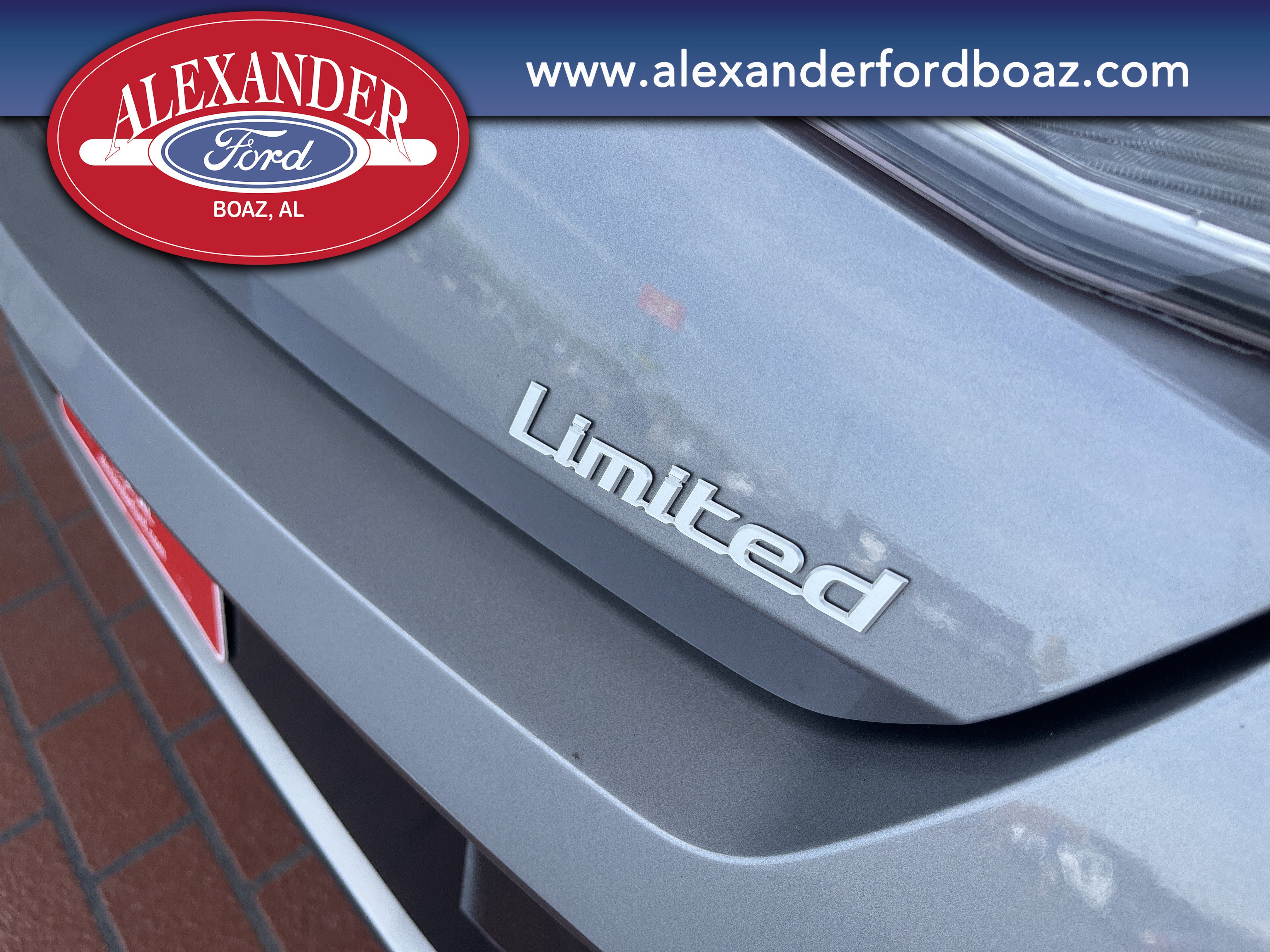 Used 2025 Hyundai Elantra Limited FWD image 7