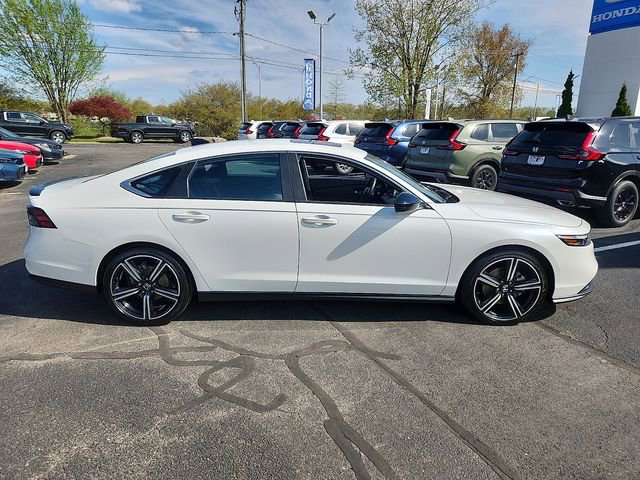 Used 2024 Honda Accord Sport image 7