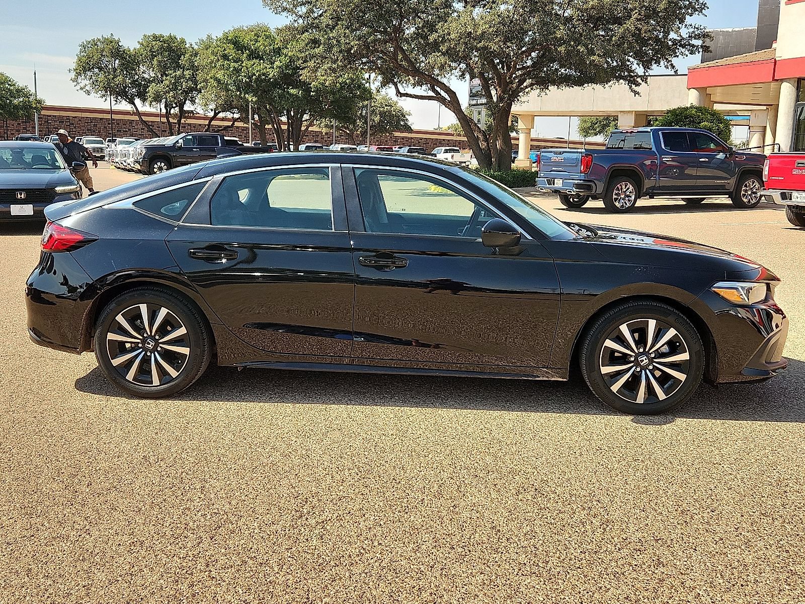 Used 2024 Honda Civic EX-L image 5