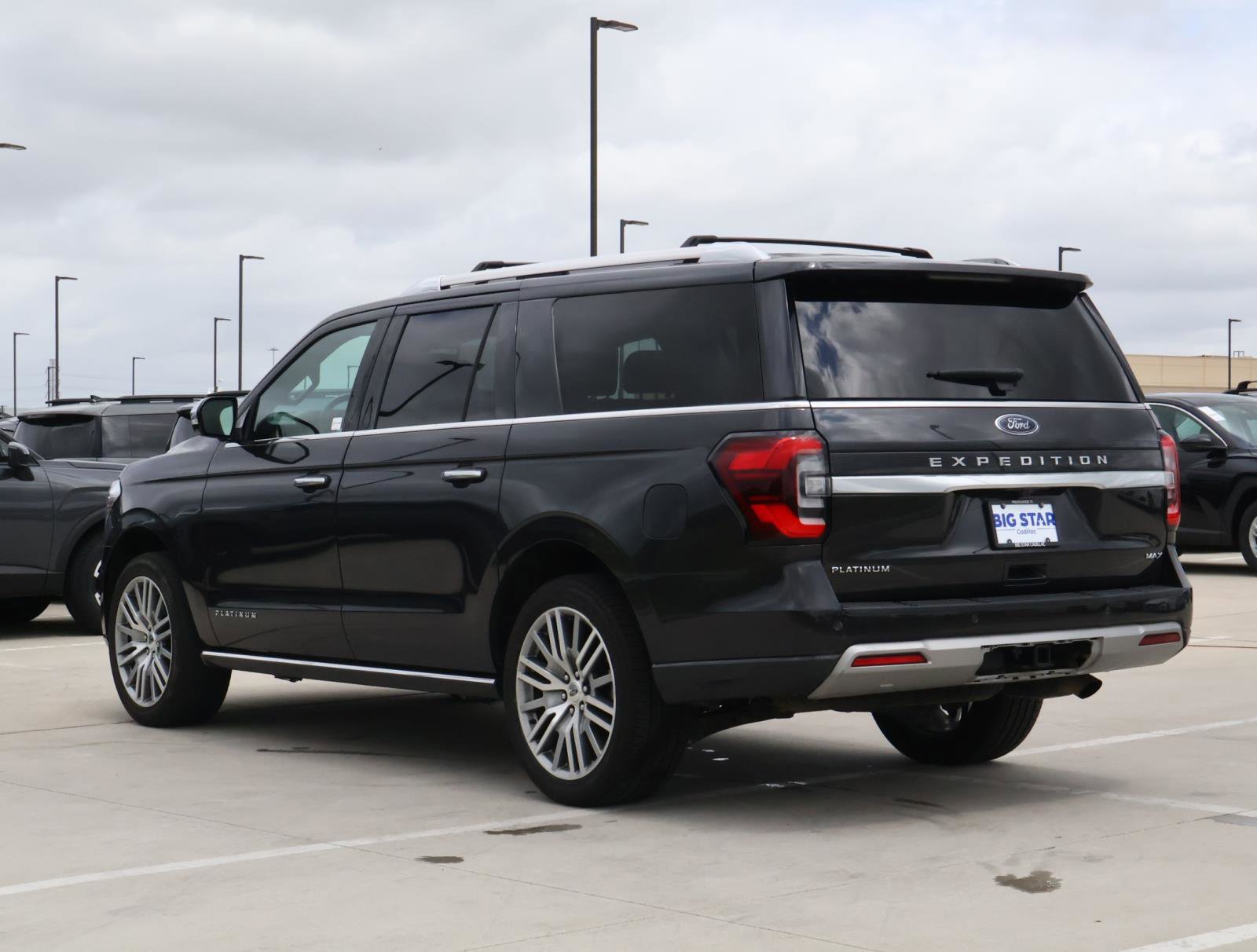 Used 2022 Ford Expedition Max Platinum image 3