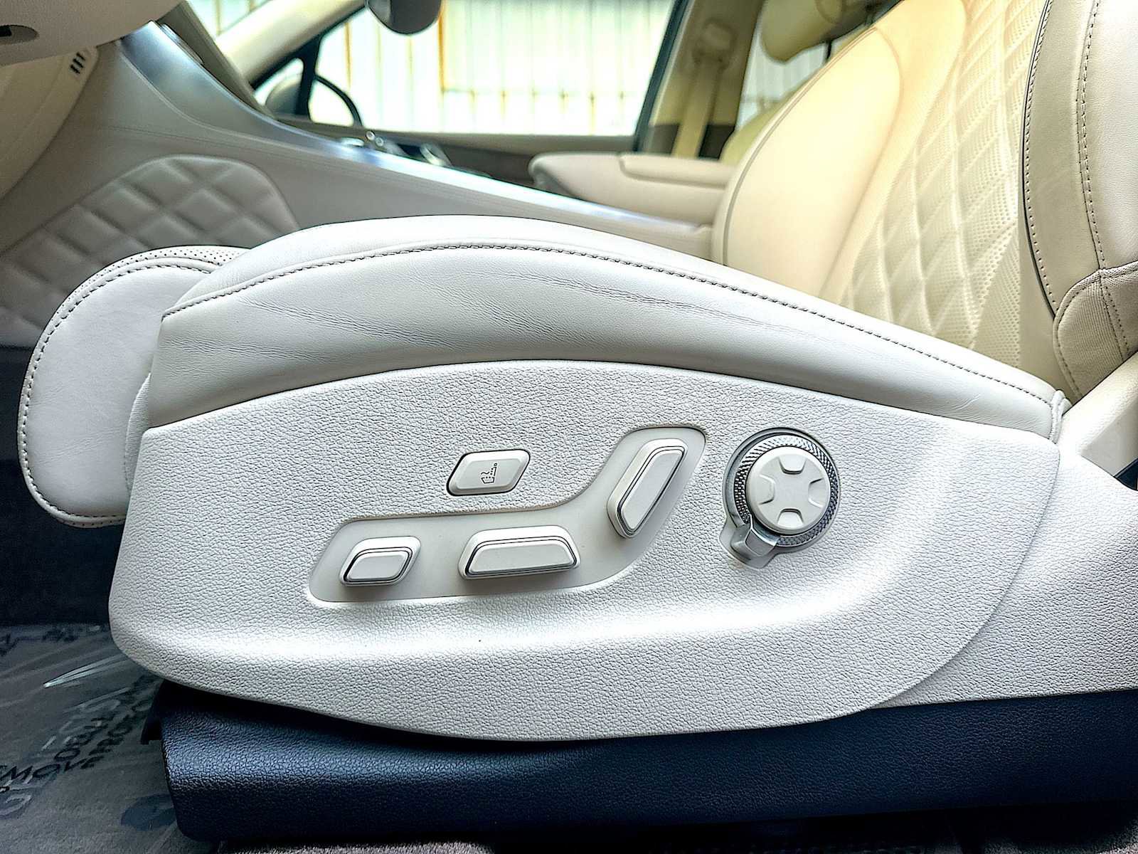 Used 2023 Genesis GV80 3.5T w/ Prestige Matte Package image 14