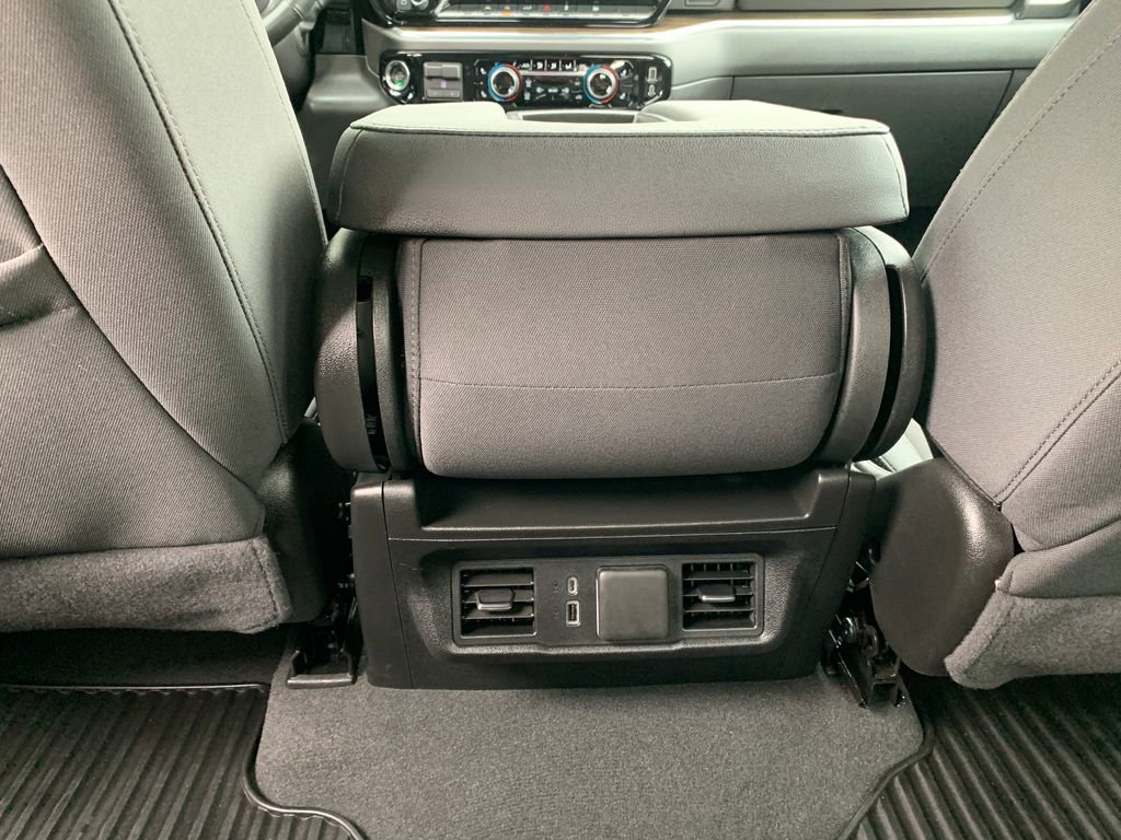 Used 2025 Chevrolet Silverado 1500 LT RWD image 22