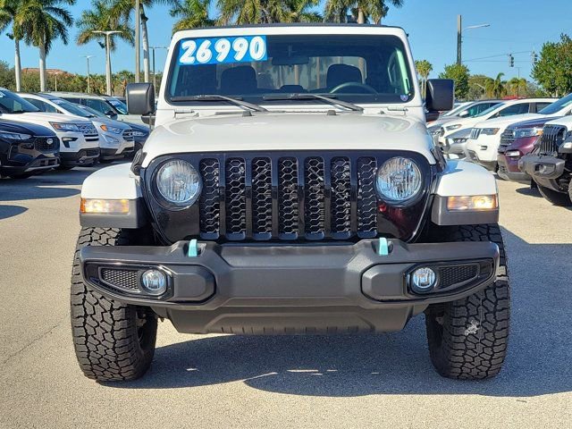 Used 2022 Jeep Gladiator Sport image 2