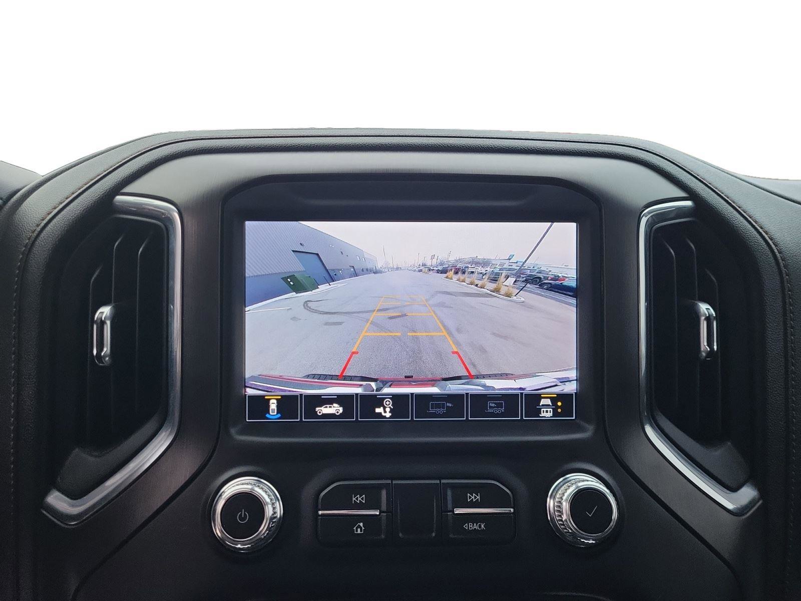 Used 2022 GMC Sierra 2500 AT4 image 17