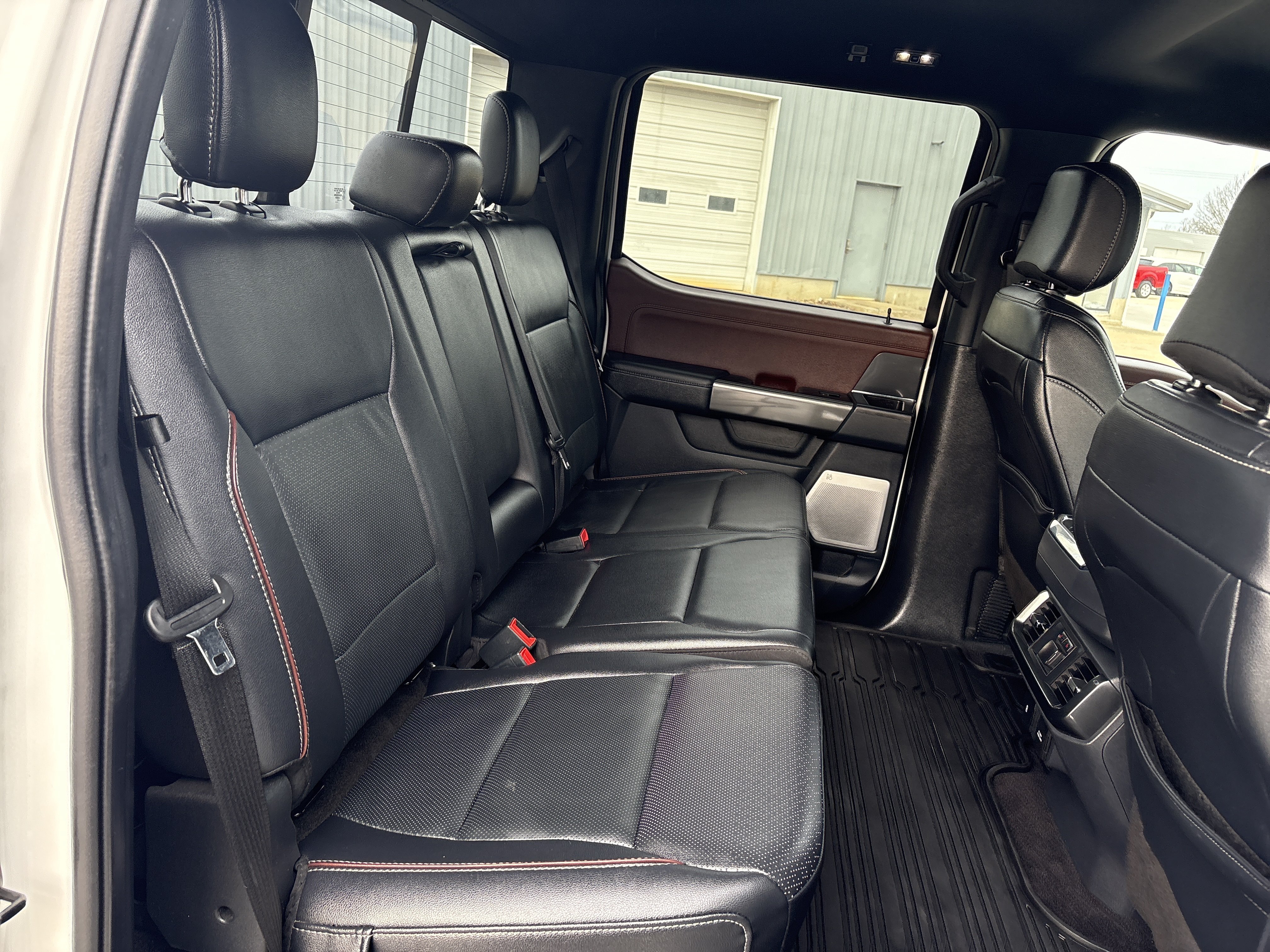 Used 2022 Ford F150 Lariat w/ Equipment Group 502A High AWD/4WD image 8