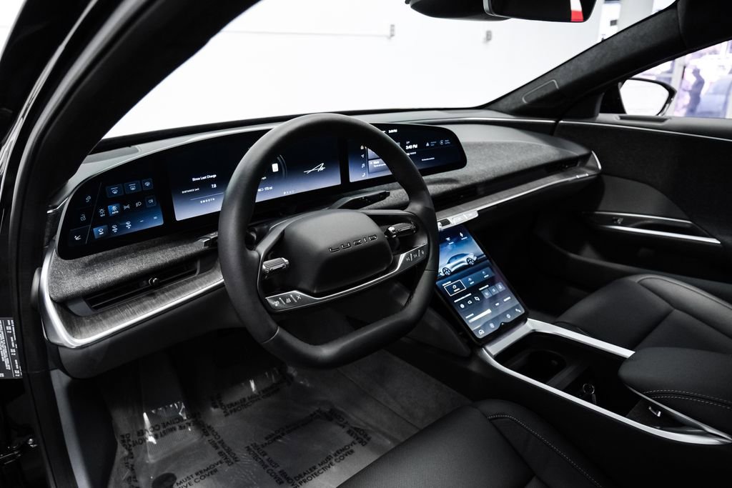 Used 2023 Lucid Air Pure image 3