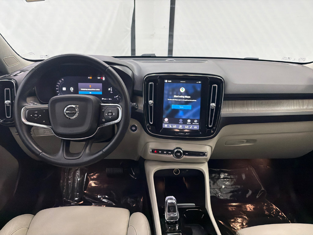 Used 2023 Volvo XC40 B5 Ultimate AWD/4WD image 24