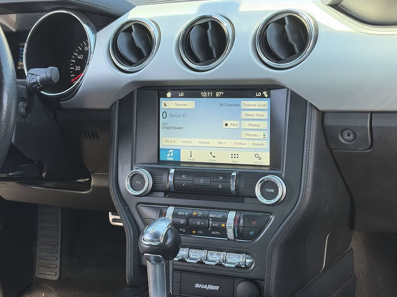 Used 2017 Ford Mustang Premium RWD image 14