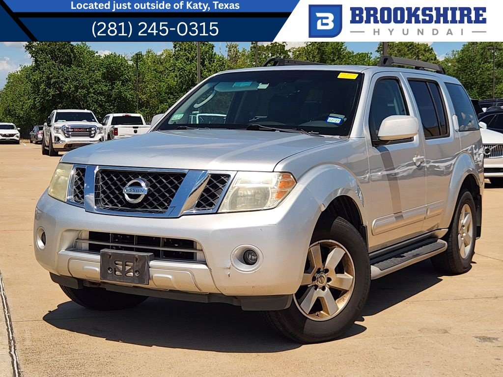 Used 2009 Nissan Pathfinder SE AWD/4WD image 1