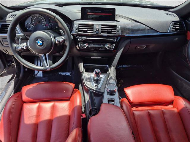 Used 2018 BMW M4 Convertible RWD image 18