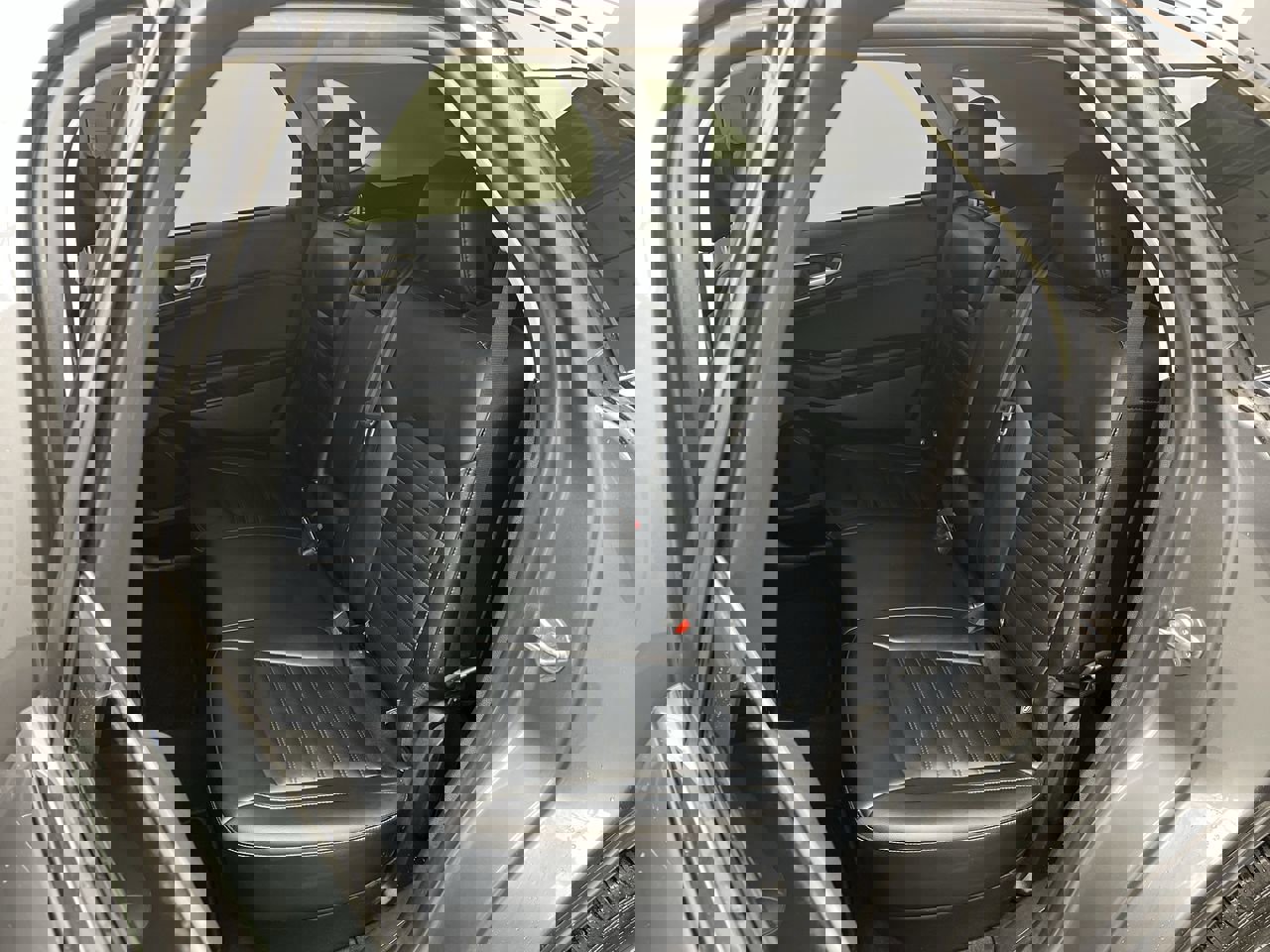 Used 2024 Ford Edge SEL w/ Convenience Package image 10