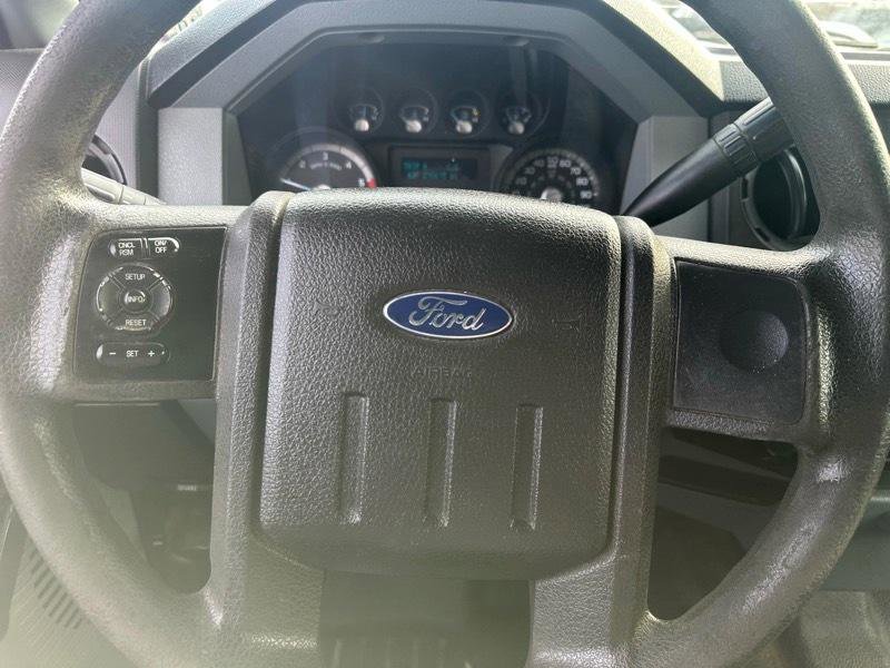 Used 2014 Ford F450 XL w/ XL Value Package image 9